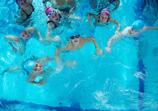 Svømmekonkurrence & Kulturelle Oplevelser: En Uge i Sharm El Sheikh