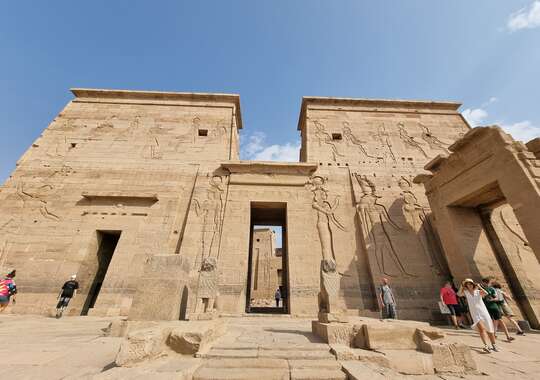 Spil golf med udsigt til pyramiderne