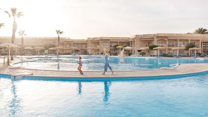 Pickalbatros Royal Moderna Resort - Miniature 1