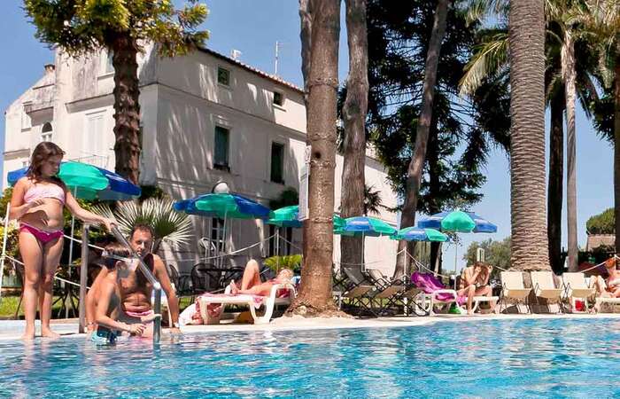 Eden Hotel slide 3