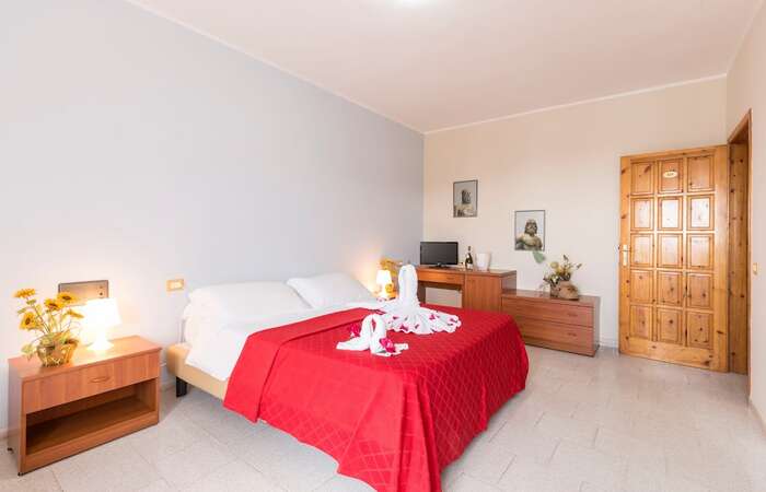 Hotel Calabrisella slide 4