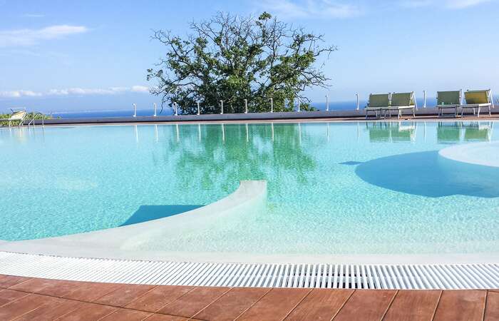 Luzia Agriresort slide 4