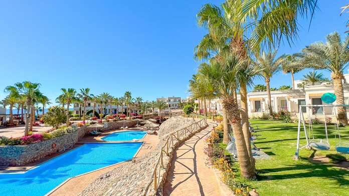 Club Reef Hotel