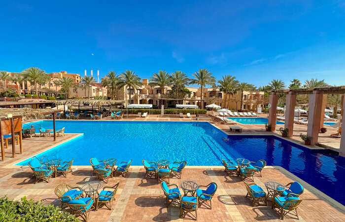 Tamra Beach Resort slide 8