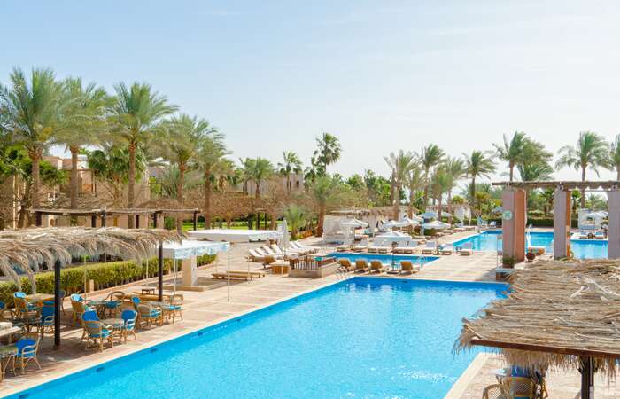 Tamra Beach Resort slide 3