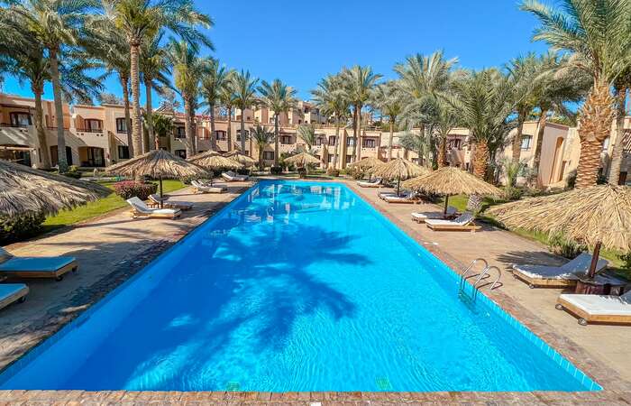 Tamra Beach Resort slide 7