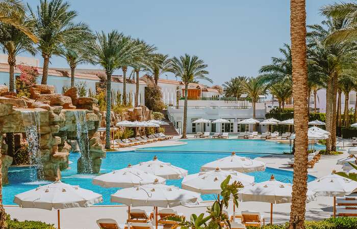Baron Palms Resort slide 7