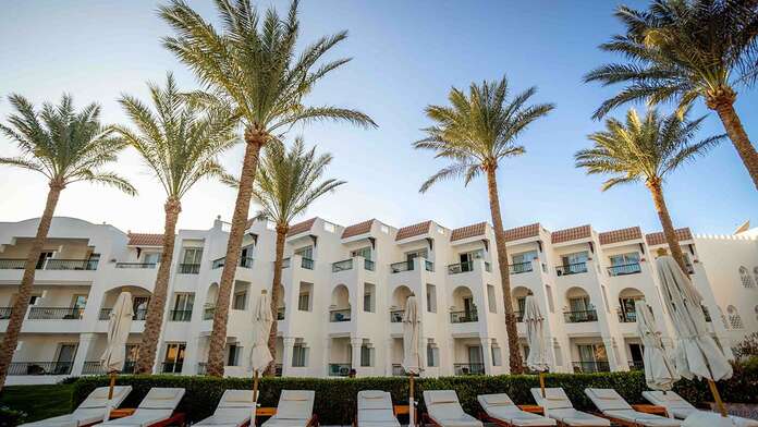 Baron Palms Resort - Miniature 12