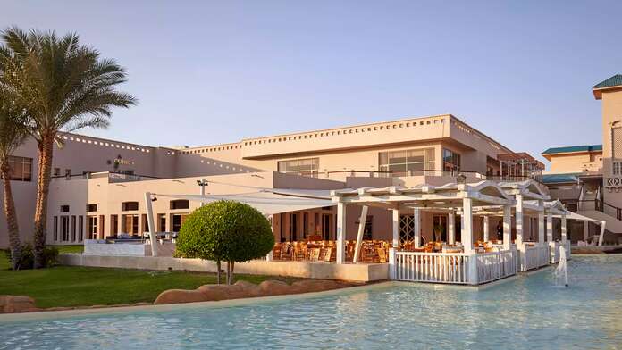 Coral Sea Holiday Village - Miniature 12