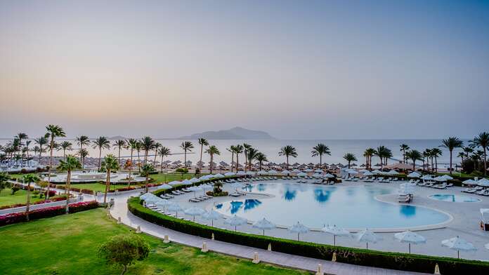 Baron Resort - Miniature 2