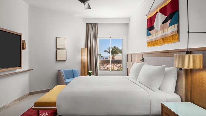 DoubleTree by Hilton Sharks Bay - Miniature 9
