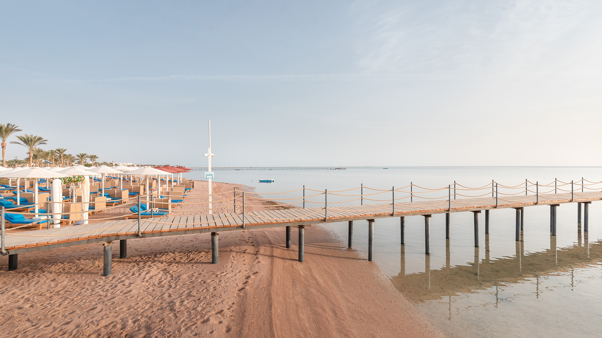 Stranden som deles med søsterhotellet Albatros Laguna Vista